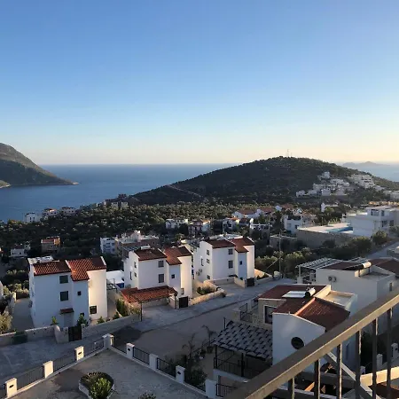 Muhtesem Manzarali Daire